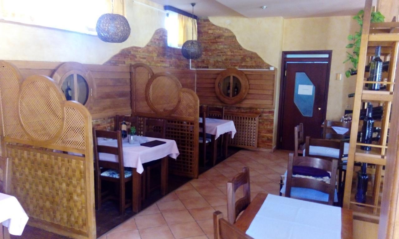Pansion Kamin Bed & Breakfast Lukavica Dış mekan fotoğraf