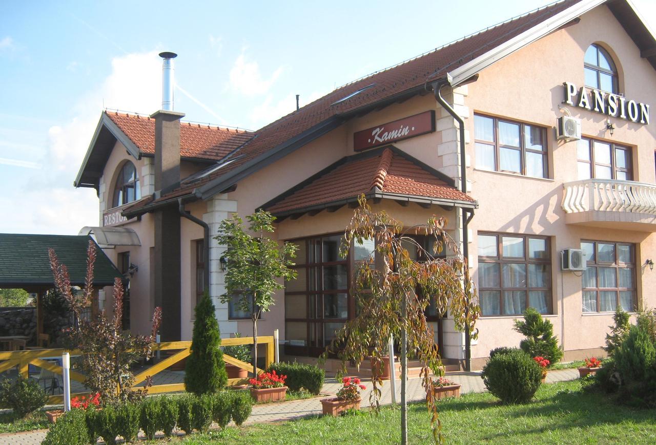 Pansion Kamin Bed & Breakfast Lukavica Dış mekan fotoğraf