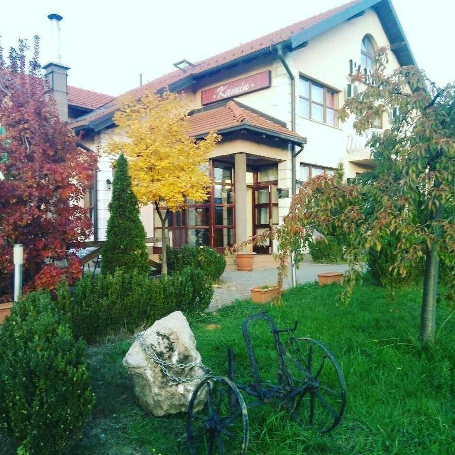 Pansion Kamin Bed & Breakfast Lukavica Dış mekan fotoğraf